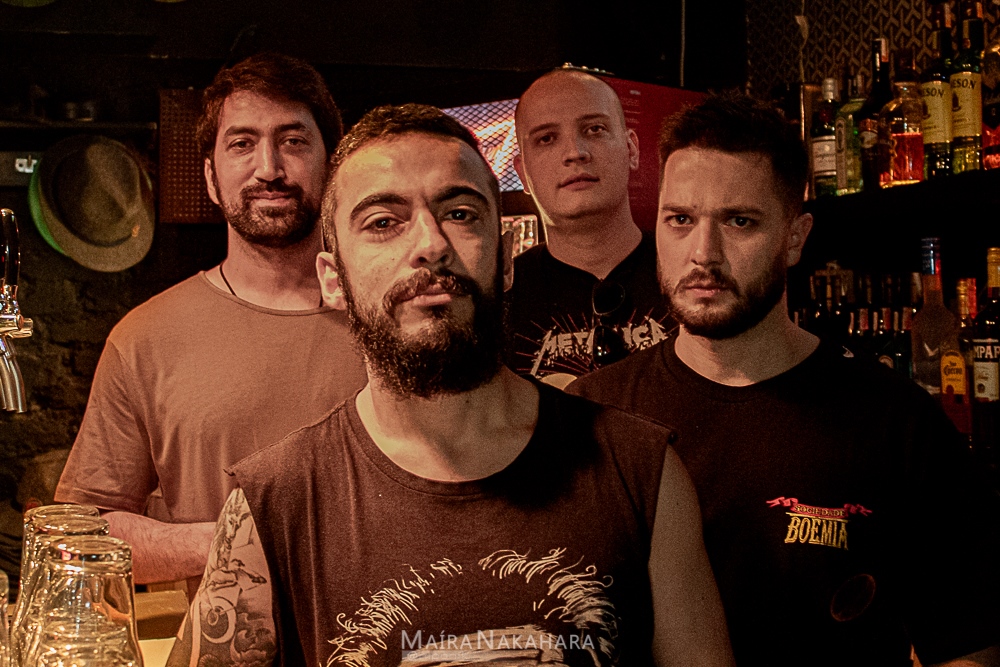 Conheça o hard rock porrada da Sociedade Boêmia
