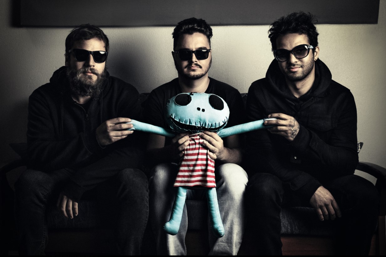 Descobertas Tribhus - Conheça a banda Boneca Voo Doo