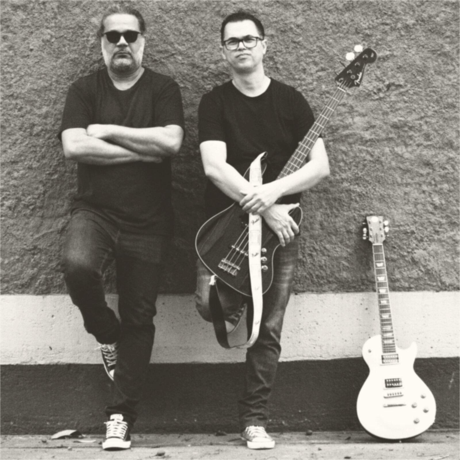 A banda Elemento Zero EZ em foto preto e branco