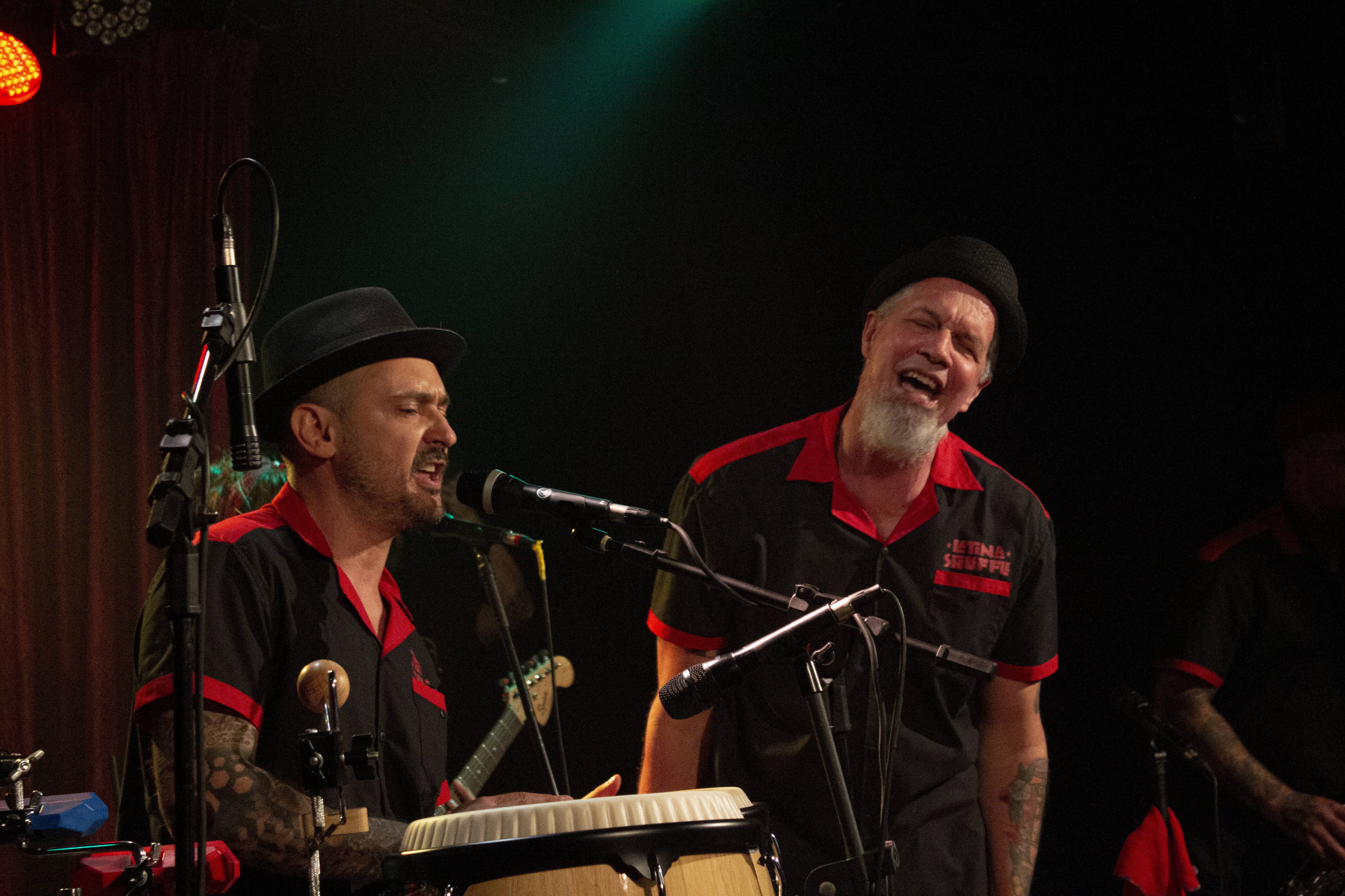 Não Deixe de Ouvir - Latina Shuffle, Maga Rude e Camelopardo