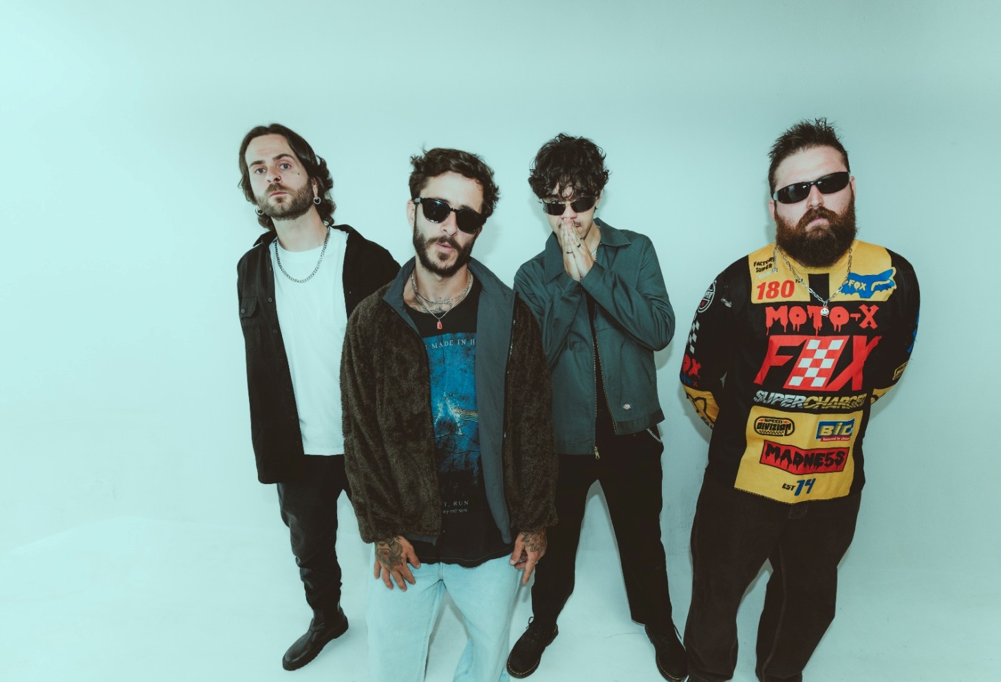 brøken: A Banda de Balneário Camboriú que Inventou o "Emocore Rajada" — e Está de Volta com "recomeçar"